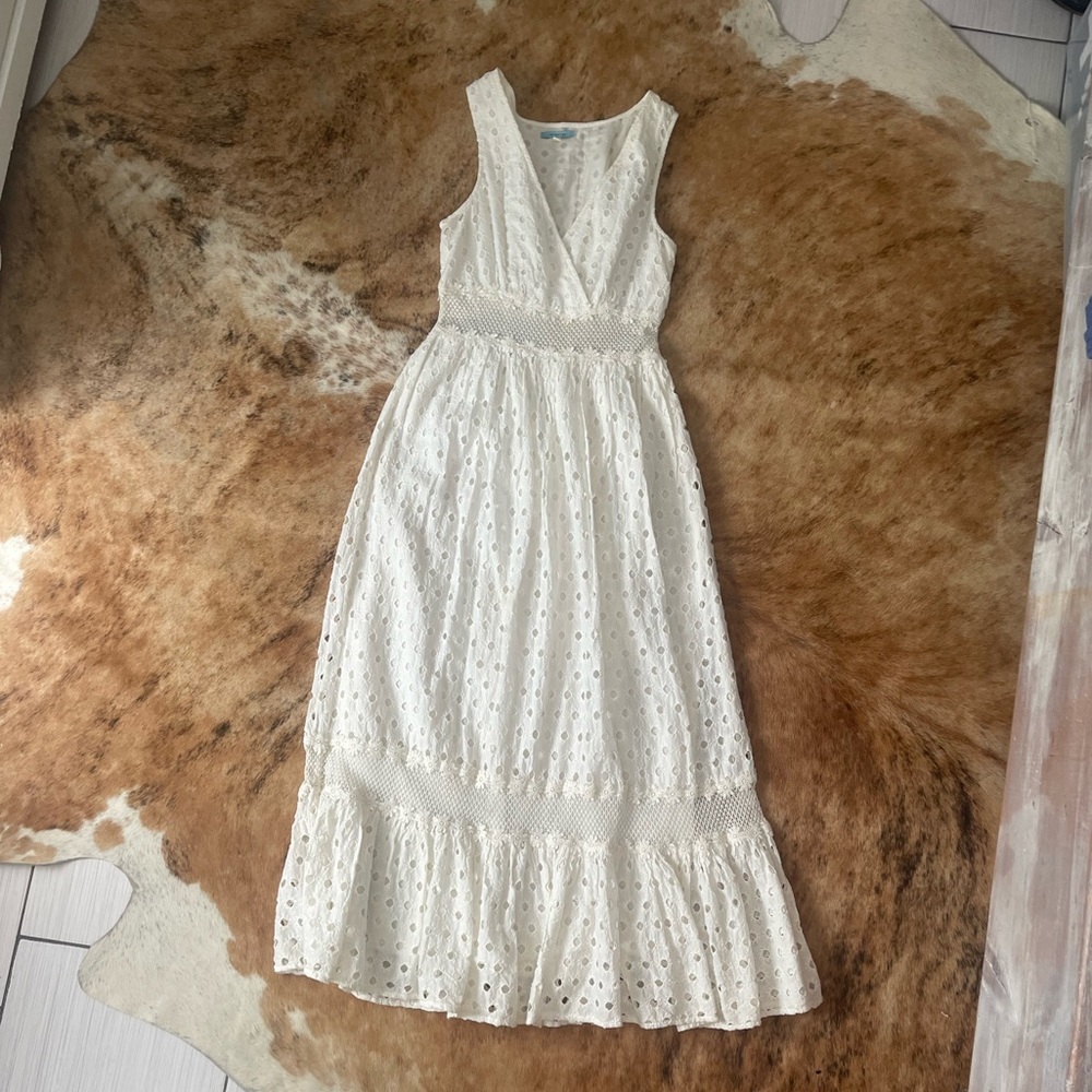 Perfect white summer midi!